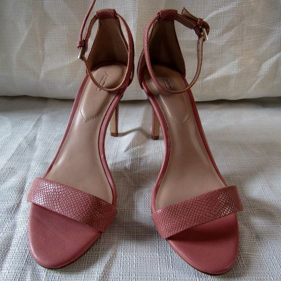 Aldo Piliria in Pink High Heeled Sandals, Size 7.5; EXCELLENT CONDITION - Picture 1 of 4